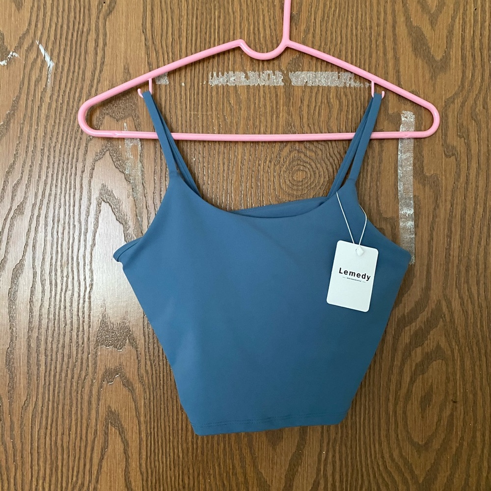 Cropped yoga top